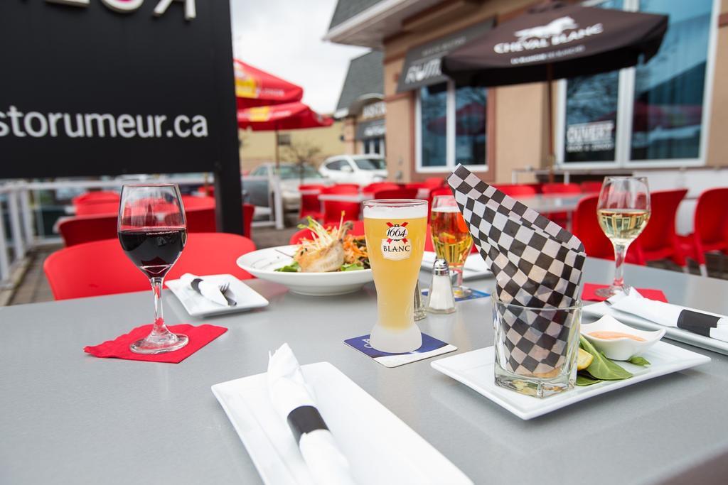 Hotel V Gatineau Zewnętrze zdjęcie